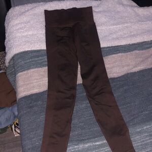 brown athletic leggings-never worn